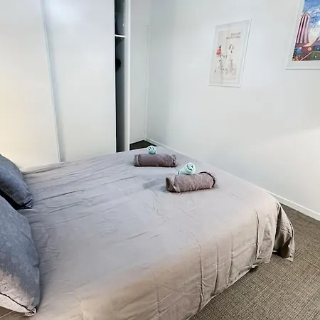 Serenite Au Pont De Joinville, Paris Apartment